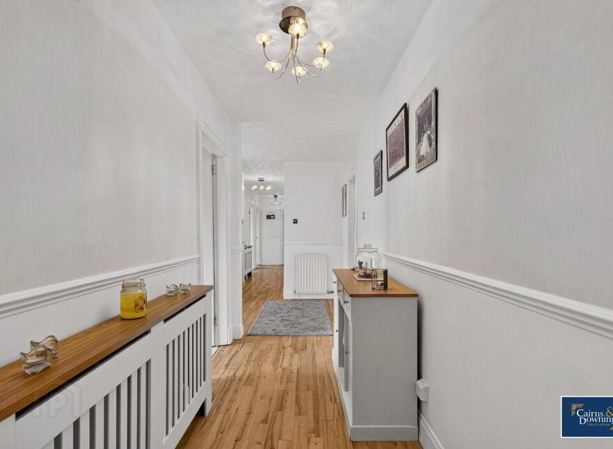 6 Hampton Court, Dromore, BT25 1SB