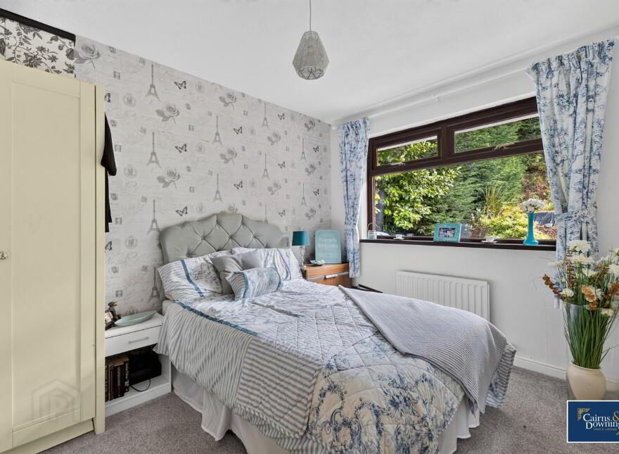 6 Hampton Court, Dromore, BT25 1SB