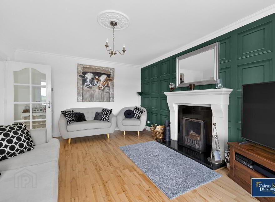 6 Hampton Court, Dromore, BT25 1SB