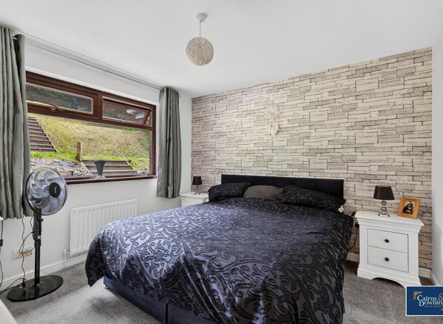 6 Hampton Court, Dromore, BT25 1SB