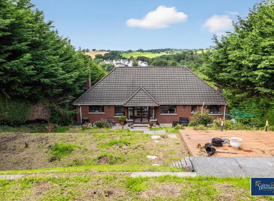 6 Hampton Court, Dromore, BT25 1SB