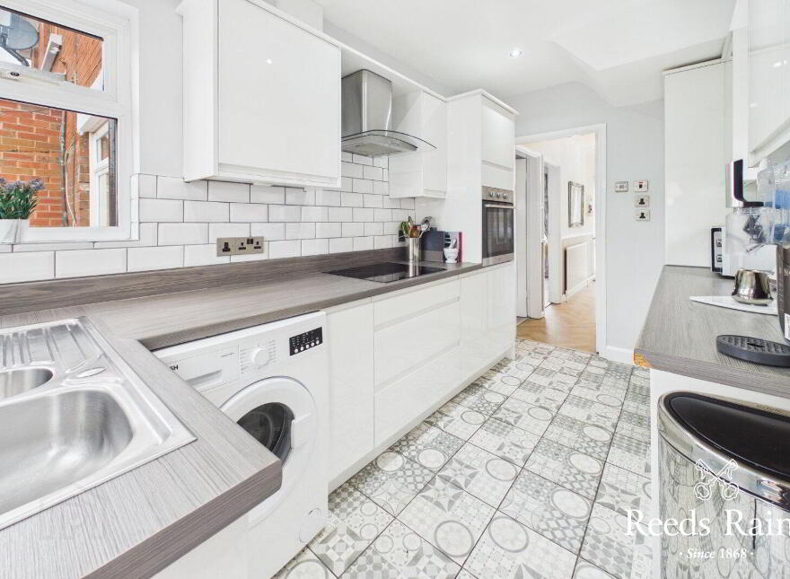 24 Mountainview Drive, Belfast, BT14 7GX