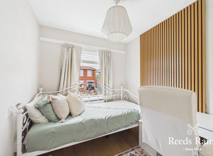 24 Mountainview Drive, Belfast, BT14 7GX