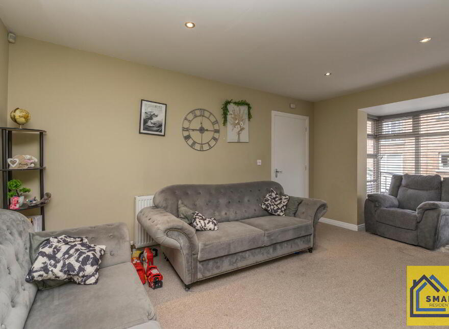 16 Lewis Park, Belfast, BT4 1FE