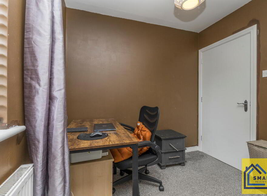16 Lewis Park, Belfast, BT4 1FE