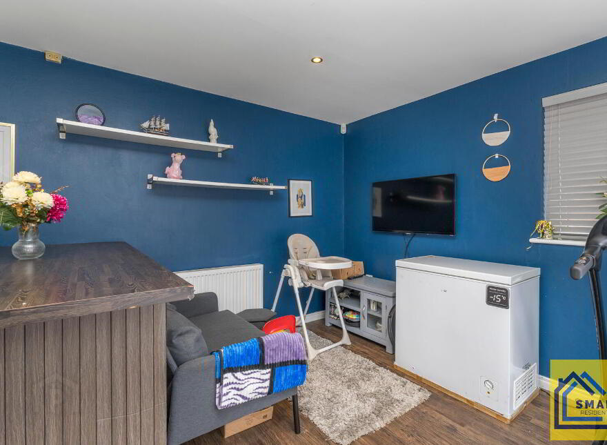 16 Lewis Park, Belfast, BT4 1FE