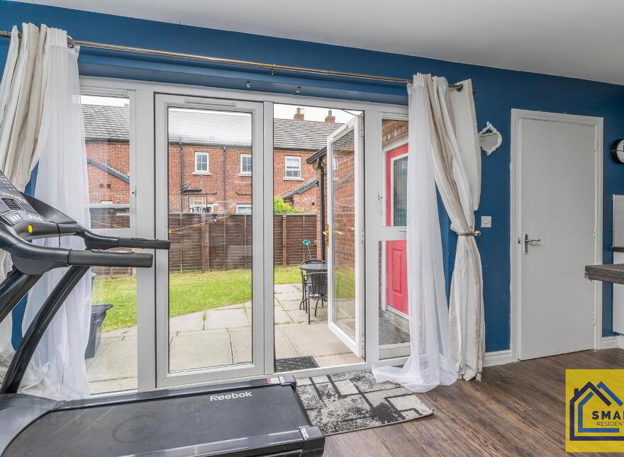 16 Lewis Park, Belfast, BT4 1FE