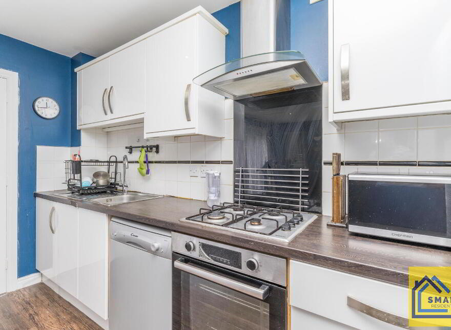 16 Lewis Park, Belfast, BT4 1FE