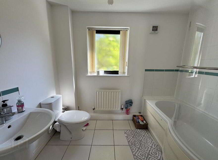 Apt 48, Skye Buildings, Drumadoon Square, Dundonald, Belfast, BT16 2QN