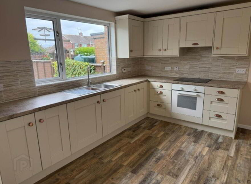 91 Ballystrudder Gardens, Islandmagee, Larne, BT40 3SU
