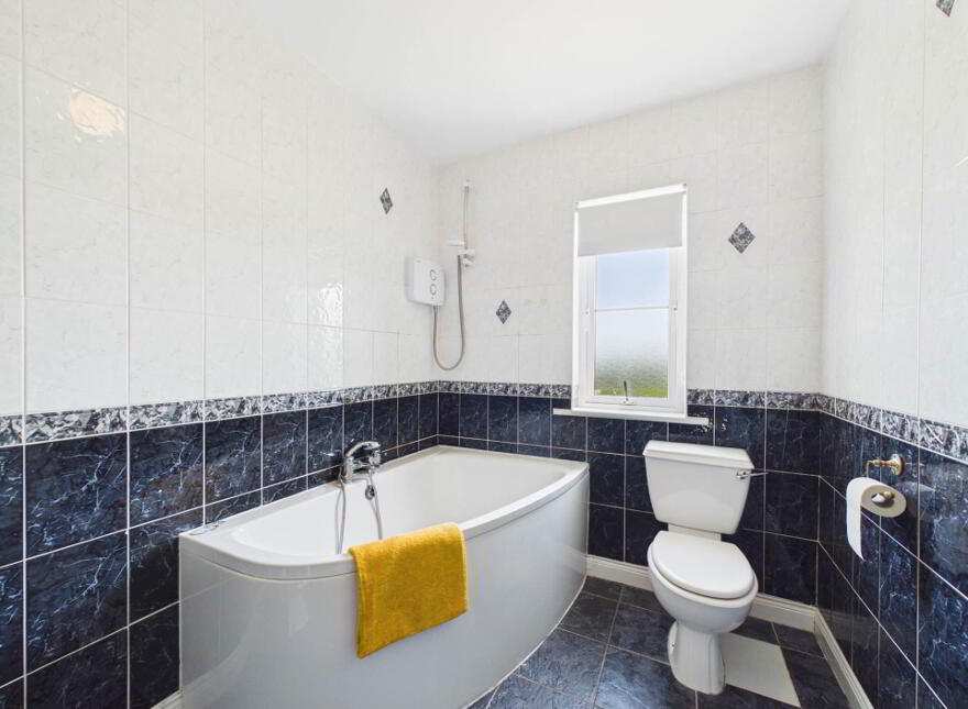 25 Castle Court, Carrickbeg, Carrick-On-Suir, E32DH30