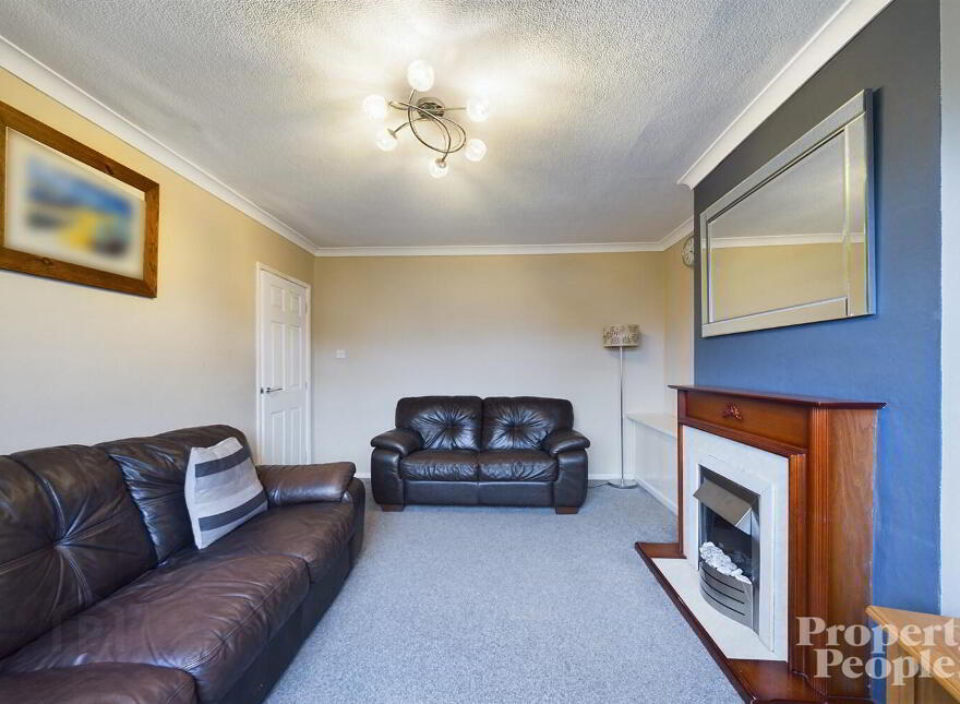 15 Hill Crest, Bangor, BT20 4EH