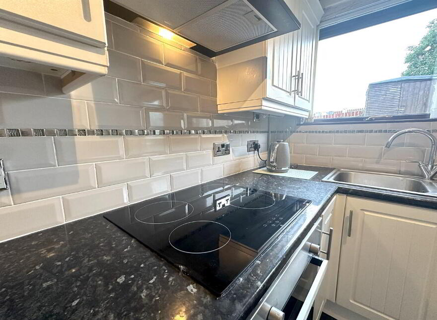 15 Hill Crest, Bangor, BT20 4EH