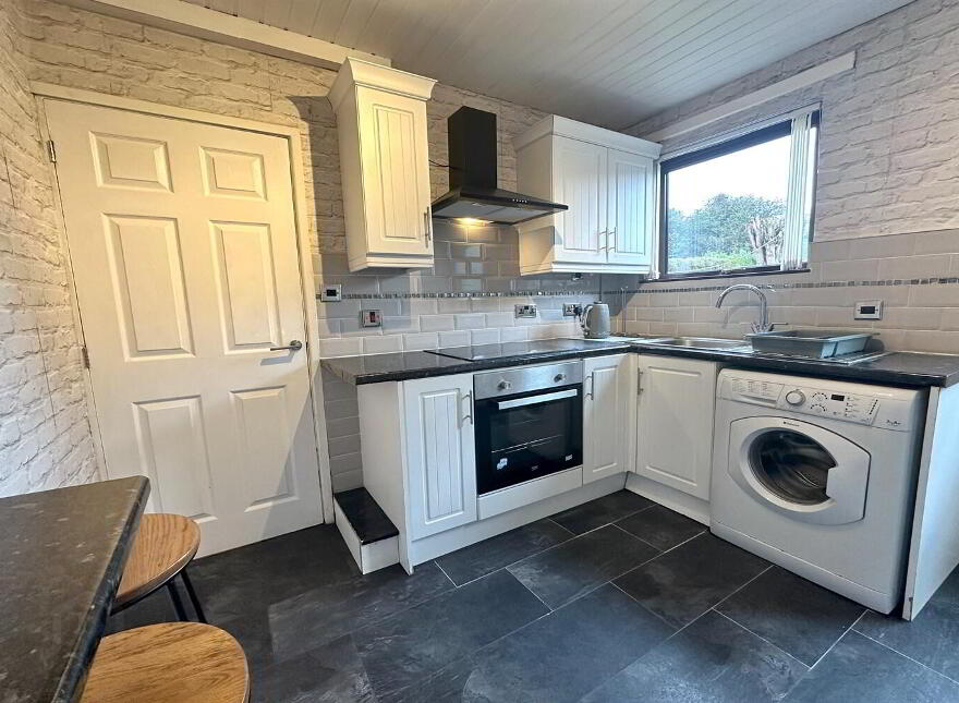 15 Hill Crest, Bangor, BT20 4EH