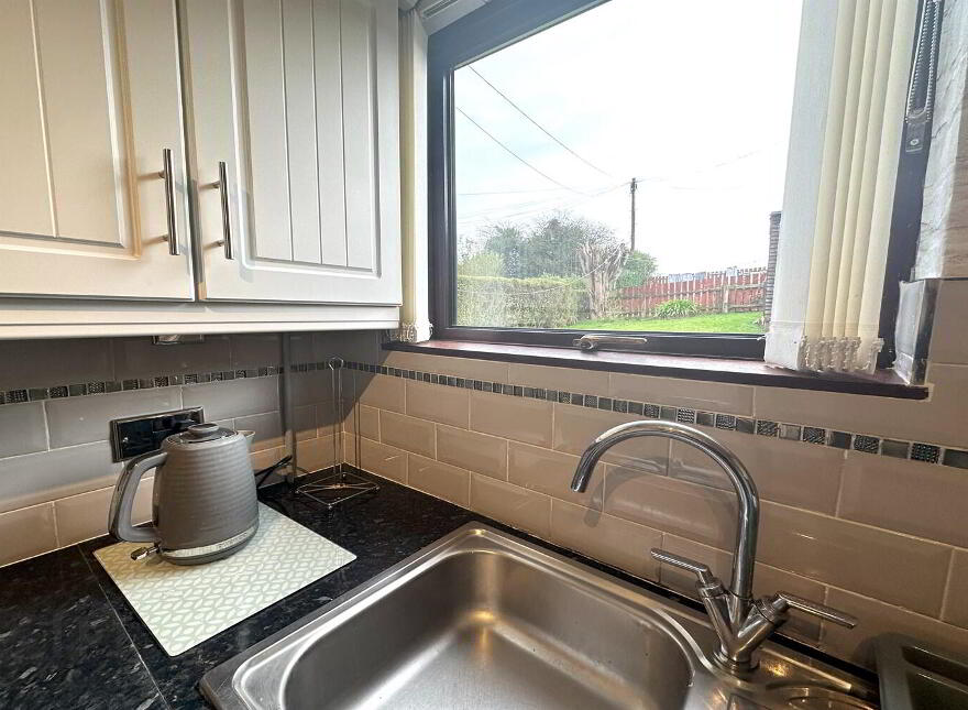 15 Hill Crest, Bangor, BT20 4EH