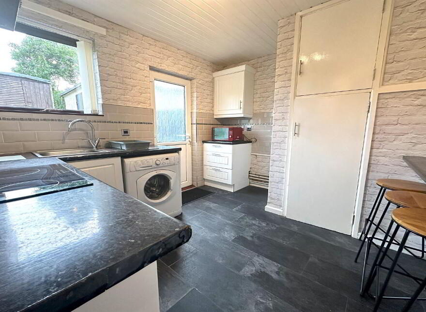 15 Hill Crest, Bangor, BT20 4EH