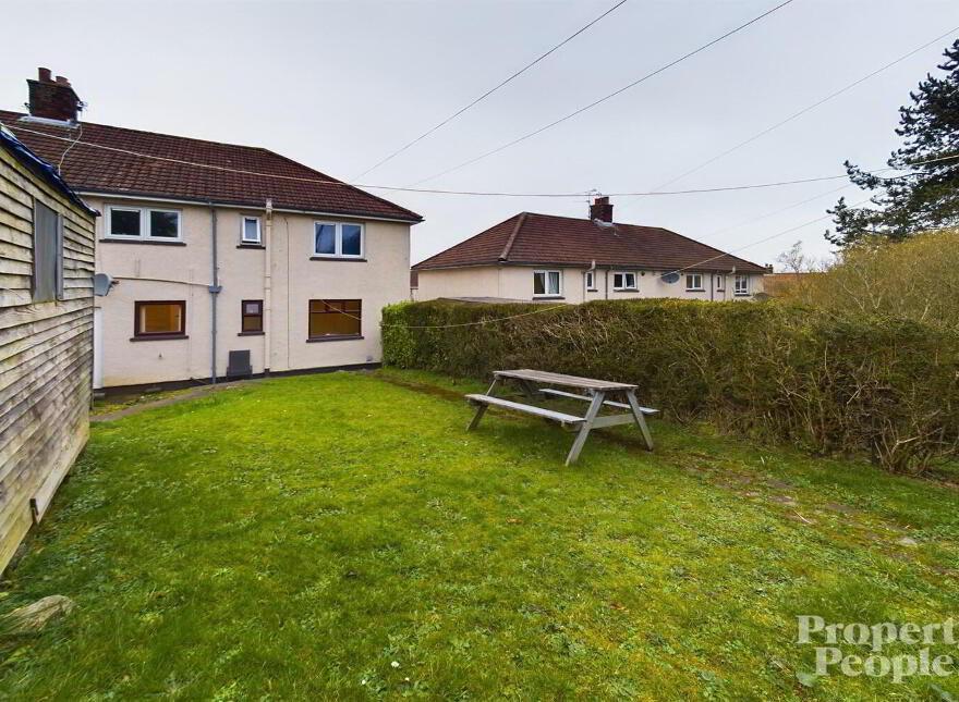 15 Hill Crest, Bangor, BT20 4EH