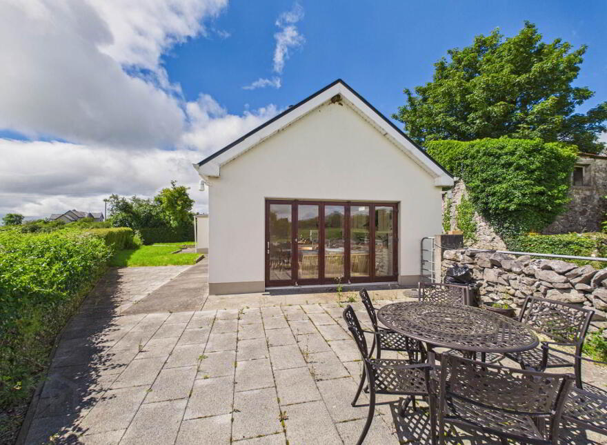 Cloughmoyne, Headford, H91NT28
