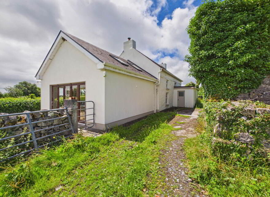 Cloughmoyne, Headford, H91NT28