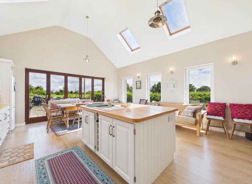 Cloughmoyne, Headford, H91NT28