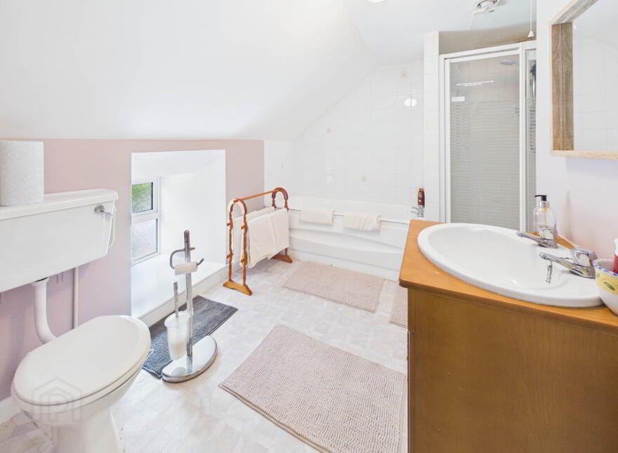 Cloughmoyne, Headford, H91NT28
