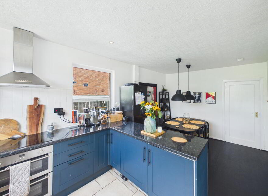 32 Wynchurch Avenue, Belfast, BT6 0JQ
