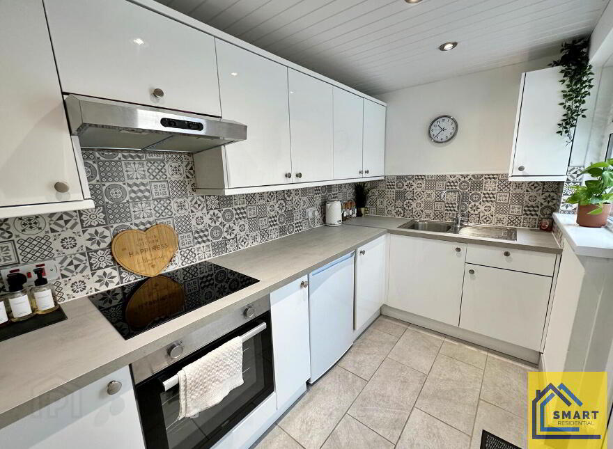 7 Strandburn Parade, Belfast, BT4 1LZ
