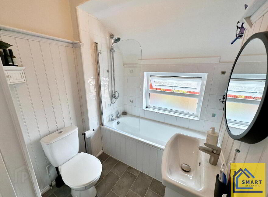 7 Strandburn Parade, Belfast, BT4 1LZ