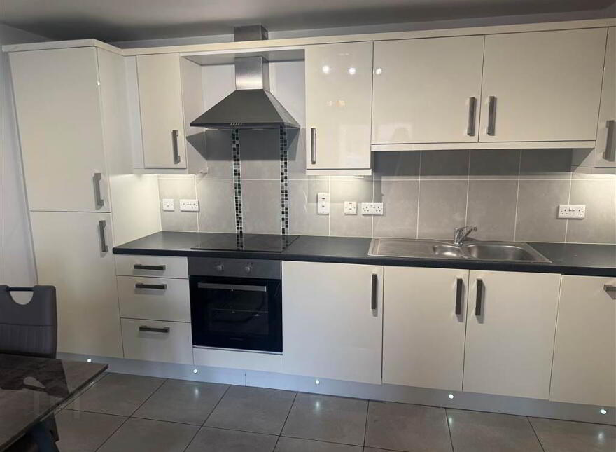 Apt 30 2C, Summerhill Avenue, Stormont, Belfast, BT5 7HD