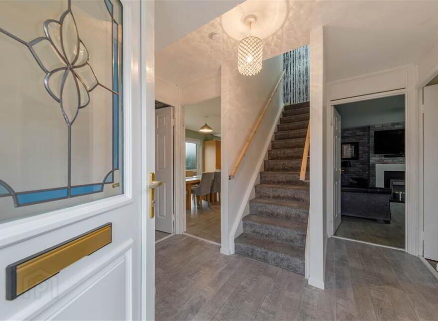 33 Woodside View, Belfast, BT17 0ST