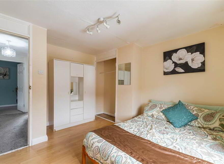 33 Woodside View, Belfast, BT17 0ST