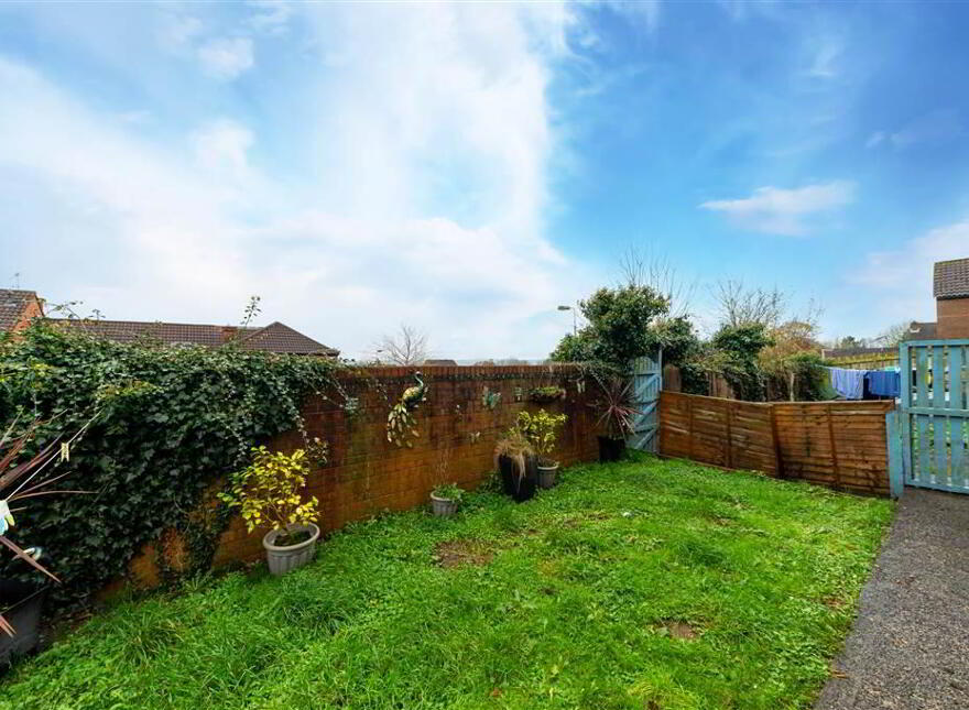 33 Woodside View, Belfast, BT17 0ST