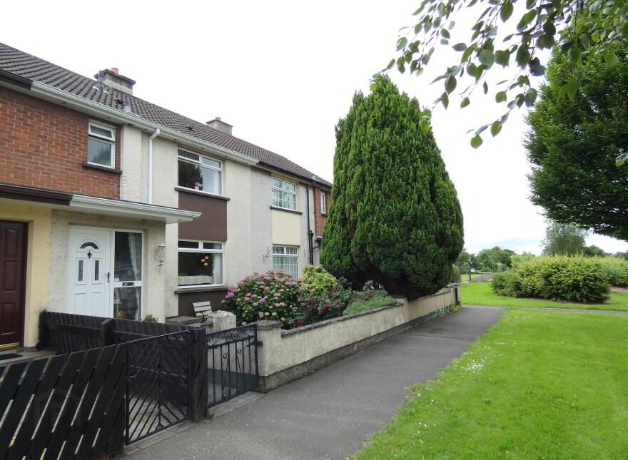 74 Stuart Park, Ballymoney, BT53 7BG