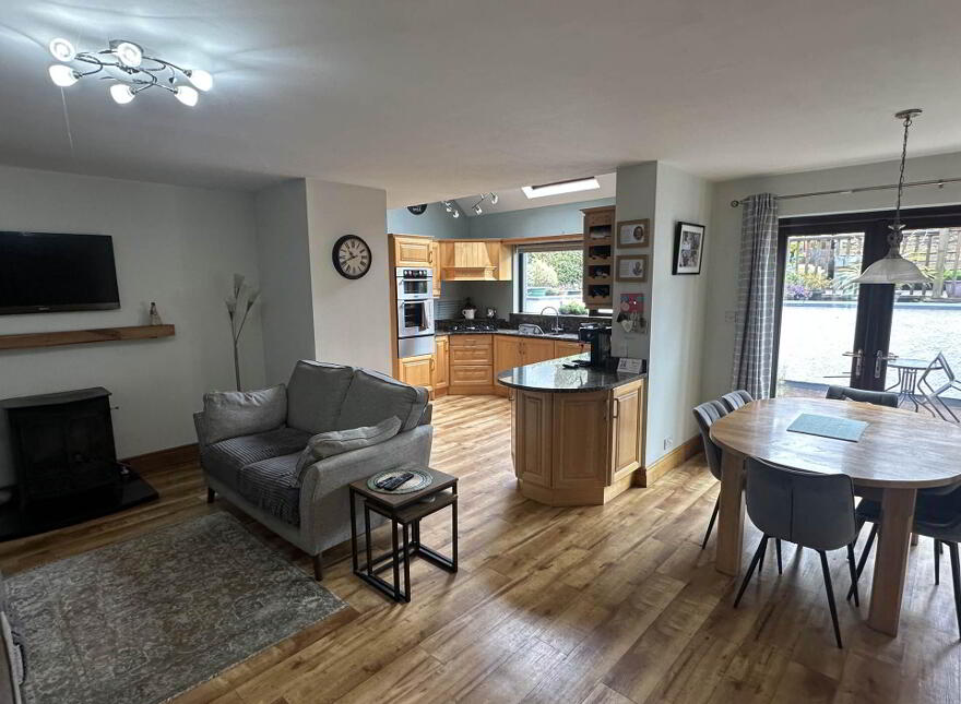 53 Malin Road, Moville, F93D1HN