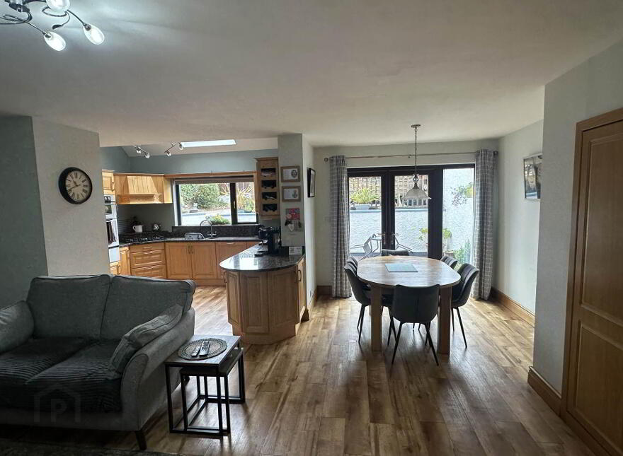 53 Malin Road, Moville, F93D1HN