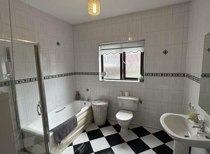 53 Malin Road, Moville, F93D1HN