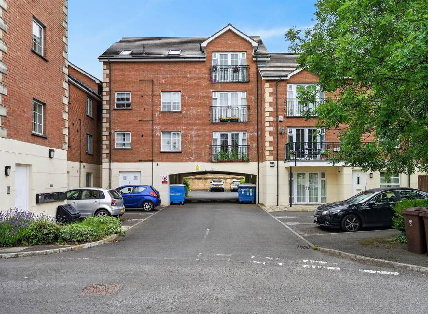 Apt 35 The Courtyard, 222 Castlereagh Road, Belfast, BT5 5FZ photo
