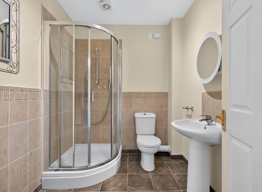 Apt 35 The Courtyard, 222 Castlereagh Road, Belfast, BT5 5FZ