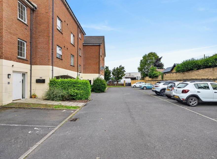 Apt 35 The Courtyard, 222 Castlereagh Road, Belfast, BT5 5FZ