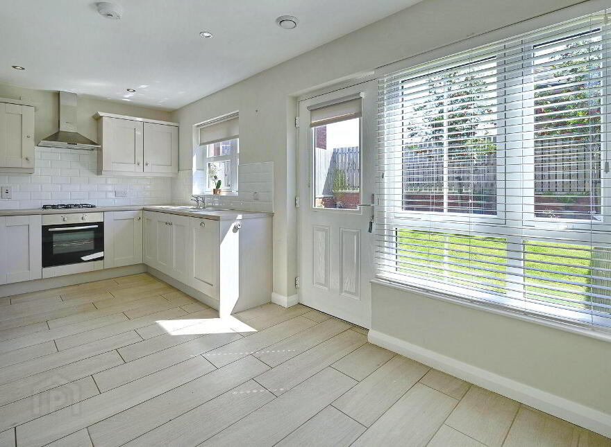 6 Fort Green, Bangor, BT19 7BG