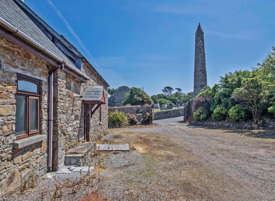 Tower Hill, Ardmore, P36DH36