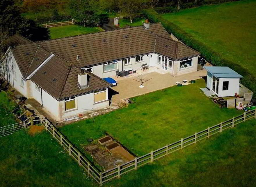 8 Fort Road, Dundrod, Lisburn, BT29 4HT