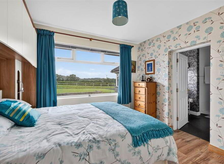 8 Fort Road, Dundrod, Lisburn, BT29 4HT