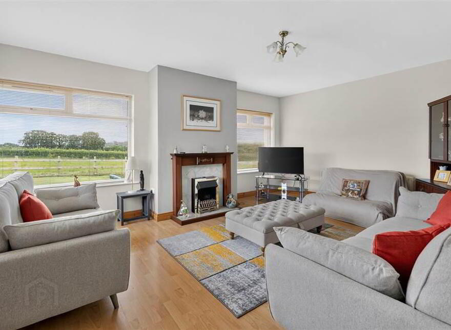 8 Fort Road, Dundrod, Lisburn, BT29 4HT