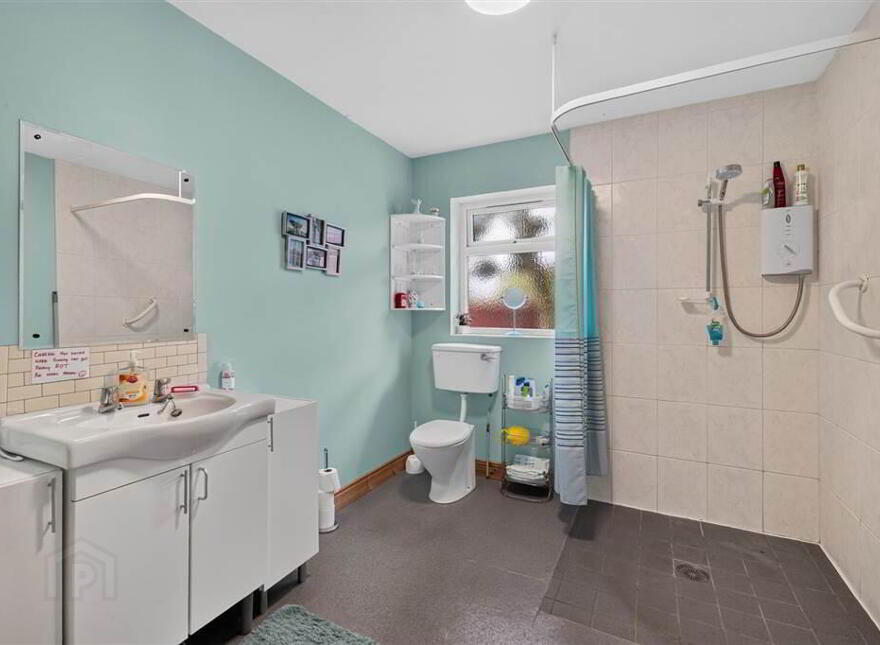 8 Fort Road, Dundrod, Lisburn, BT29 4HT