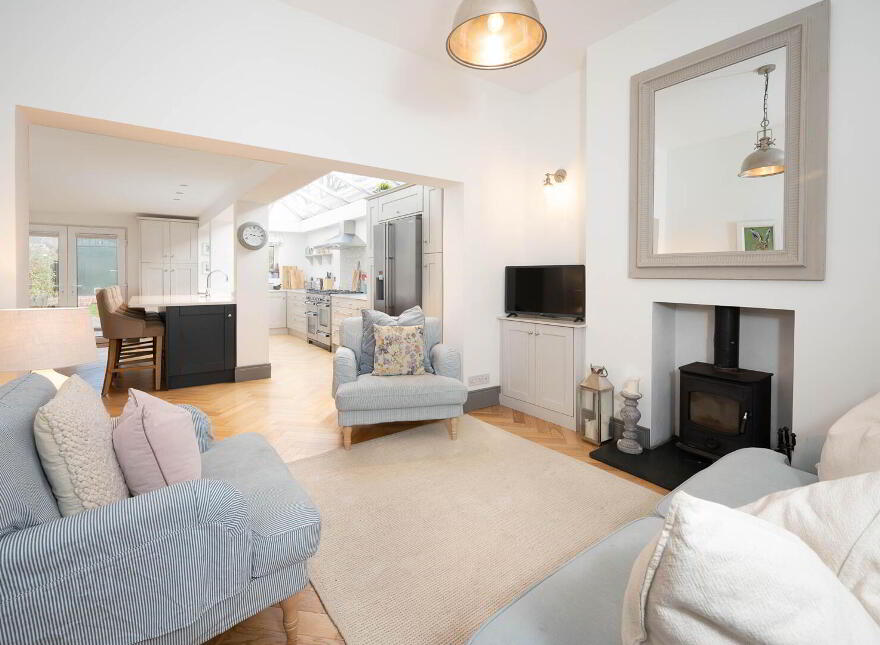 30 Cyprus Park, Belfast, BT5 6EA