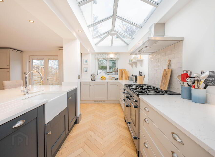 30 Cyprus Park, Belfast, BT5 6EA