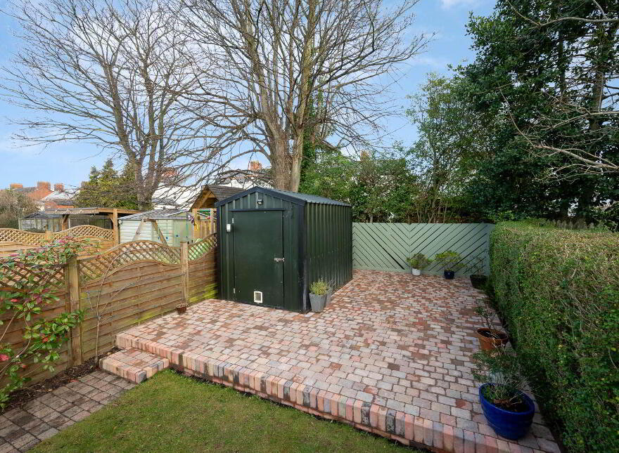 30 Cyprus Park, Belfast, BT5 6EA