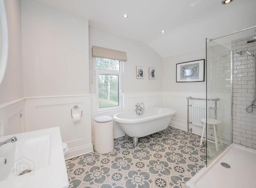 30 Cyprus Park, Belfast, BT5 6EA