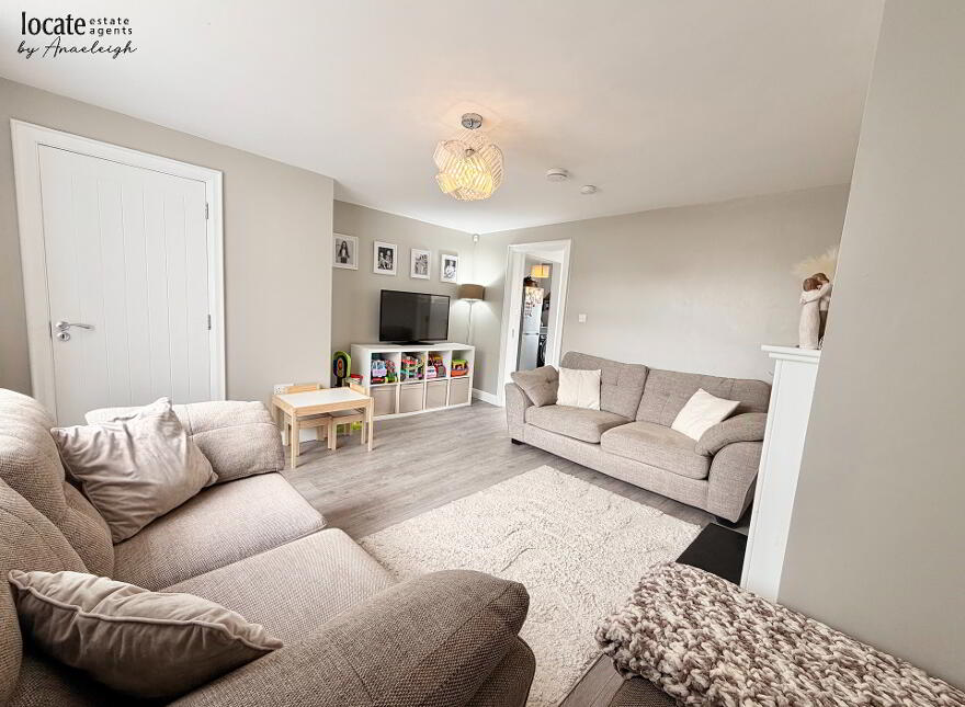 54 Drumleck Gardens, Shantallow, Derry, BT48 8ET
